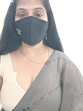 Snapshot of shivani27 chatting on June 2026 07:01:02 PM shivani27 online show from June 2026 07:01:02 PM