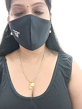 Snapshot of shivani27 chatting on September 2025 05:52:01 PM shivani27 online show from September 2025 05:52:01 PM