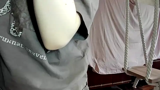 kioshi kiss online show from December 2025 11:27:01 AM