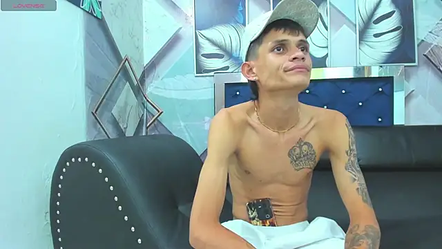 rhabena boysex online show from November 2025 10:24:01 PM