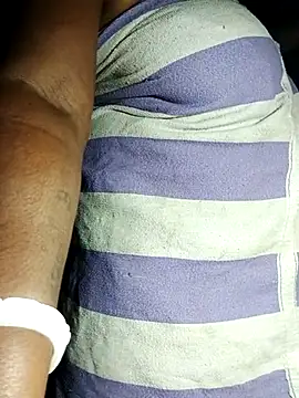 Nude-Priya2 online show from October 2025 06:40:01 PM