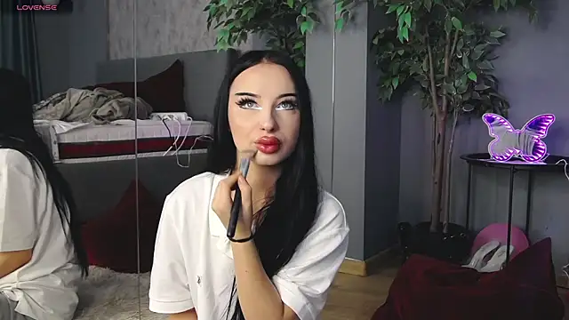 ScarlettJakobs online show from October 2025 05:53:01 AM
