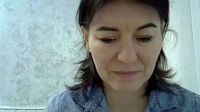 Snapshot of Krystal_82 chatting on November 2025 06:07:01 AM Krystal 82 online show from November 2025 06:07:01 AM