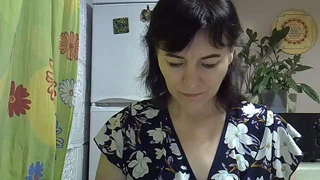 Snapshot of Krystal_82 chatting on November 2025 05:24:01 PM Krystal 82 online show from November 2025 05:24:01 PM