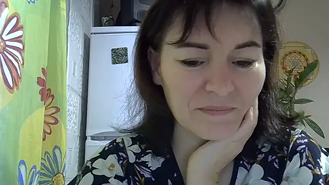 Snapshot of Krystal_82 chatting on November 2025 07:29:01 AM Krystal 82 online show from November 2025 07:29:01 AM