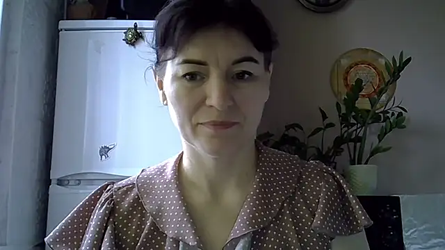 Snapshot of Krystal_82 chatting on November 2025 09:02:01 AM Krystal 82 online show from November 2025 09:02:01 AM