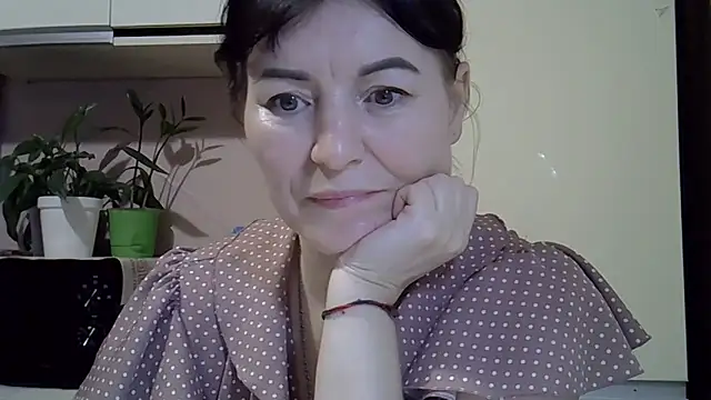 Krystal 82 online show from February 2026 07:26:01 PM