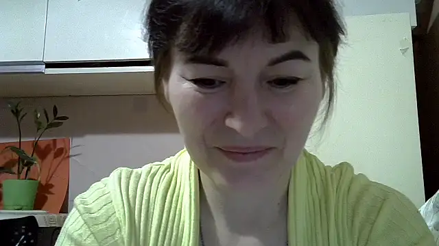 Krystal 82 online show from February 2026 03:56:01 PM