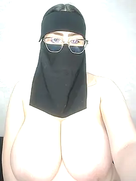 Snapshot of Arabic-loka chatting on October 2025 05:06:01 PM Arabic-loka online show from October 2025 05:06:01 PM