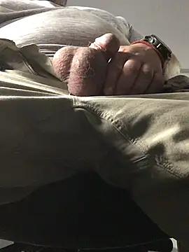 Snapshot of Malesub-84 chatting on May 2026 02:35:02 PM Malesub-84 online show from May 2026 02:35:02 PM