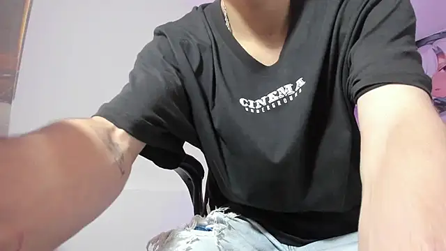 Dereck Boy8 online show from November 2025 07:58:01 PM