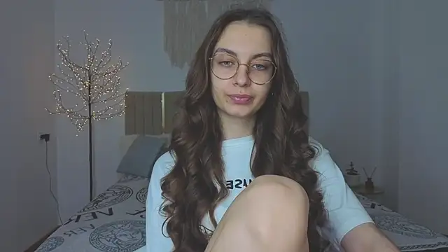 Real cutie1 online show from December 2025 01:43:02 PM