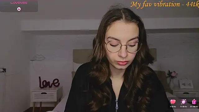 Real cutie1 online show from November 2025 09:29:01 PM