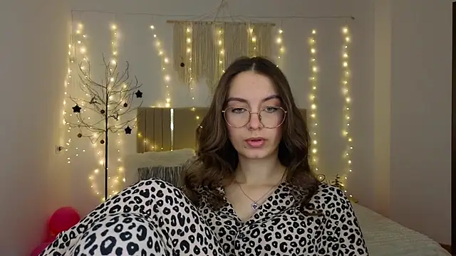 Real cutie1 online show from January 2026 01:51:02 PM