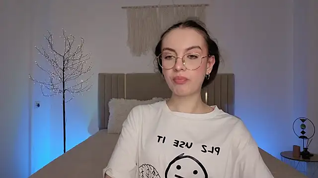 Real cutie1 online show from March 2026 02:29:02 PM