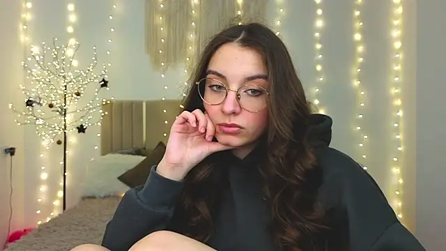 Real cutie1 online show from February 2026 02:01:02 PM