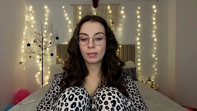 Real cutie1 online show from January 2026 01:48:02 PM