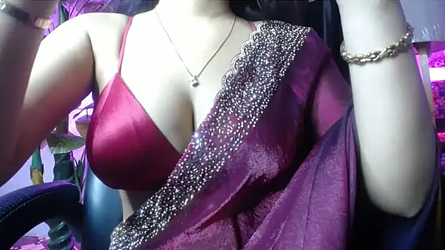 kiara 1122 online show from May 2026 09:21:01 PM