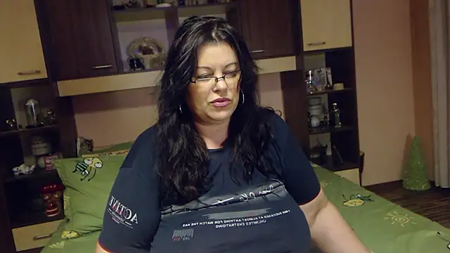 Claudia 71love online show from July 2026 05:57:01 PM