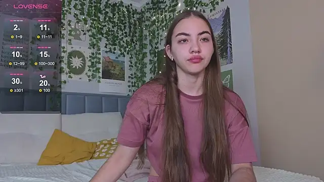 Ashley Pierce online show from September 2025 01:21:02 AM