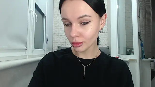 Blair Yates online show from November 2025 04:56:02 AM