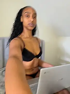 Snapshot of Hazel_Dollxx chatting on May 2026 10:42:02 AM Hazel Dollxx online show from May 2026 10:42:02 AM