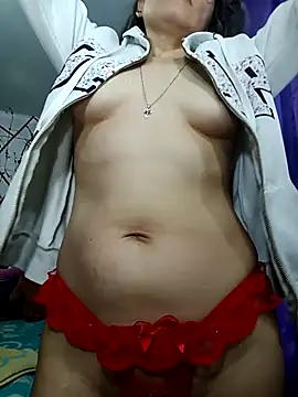 Chriss girl of imaginatio online show from November 2025 12:00:02 AM