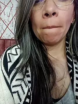 Chriss girl of imaginatio online show from November 2025 10:25:02 PM