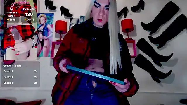 blondehot5v online show from October 2025 12:17:02 PM