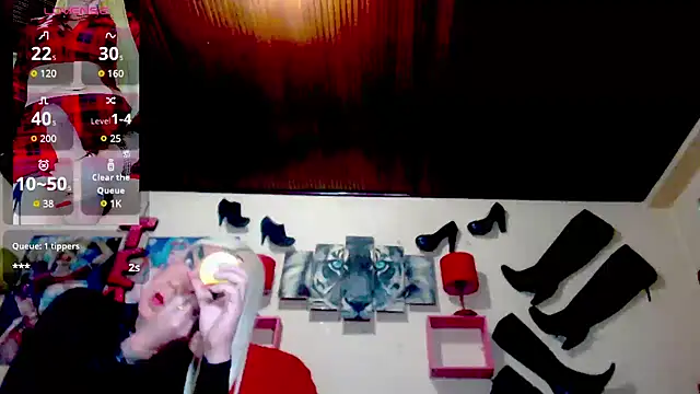 blondehot5v online show from October 2025 12:20:02 PM