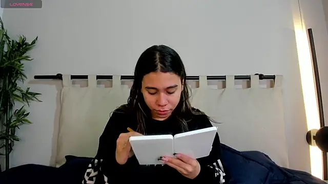 Rachell criss online show from April 2026 03:54:02 AM