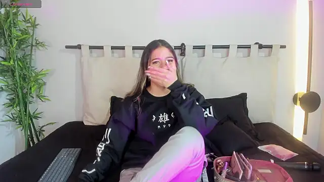 Rachell criss online show from March 2026 04:05:02 AM