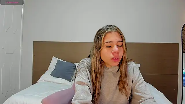 Rachell criss online show from May 2026 03:57:02 AM