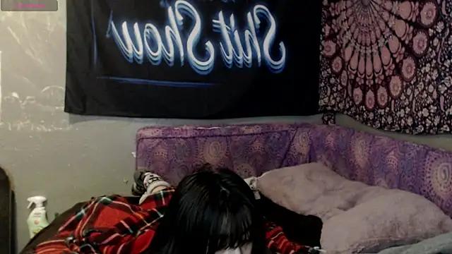 London Ray online show from September 2025 09:42:02 AM