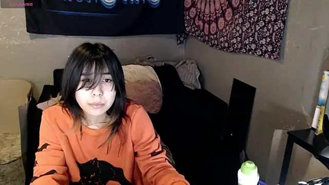 London Ray online show from October 2025 06:25:02 AM