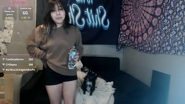 London Ray online show from October 2025 09:43:01 AM