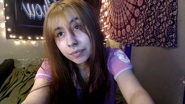 Snapshot of London_Ray chatting on June 2026 12:55:01 AM London Ray online show from June 2026 12:55:01 AM