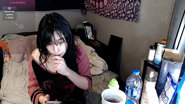 London Ray online show from December 2025 02:34:02 AM