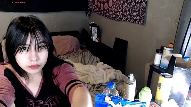 London Ray online show from December 2025 08:13:02 AM