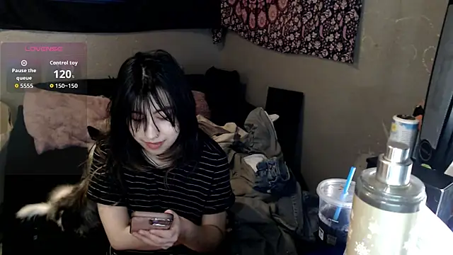 London Ray online show from November 2025 07:23:02 AM