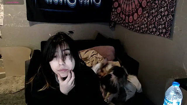 London Ray online show from October 2025 02:22:02 AM