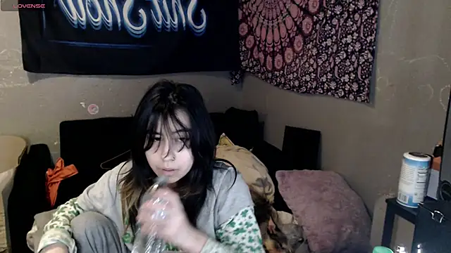 London Ray online show from November 2025 07:33:02 AM