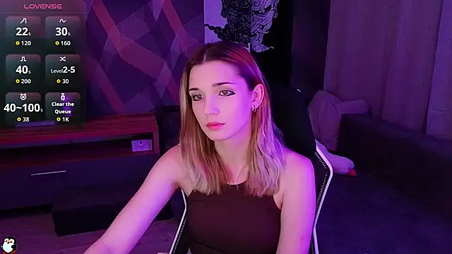 Sandy Belle online show from September 2025 07:31:01 PM