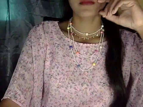 zara Khan0 online show from November 2025 04:33:02 AM