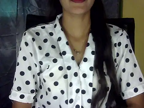 zara Khan0 online show from November 2025 02:37:01 AM