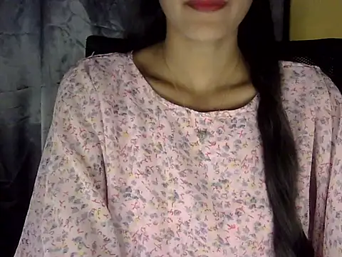 zara Khan0 online show from October 2025 02:07:02 PM