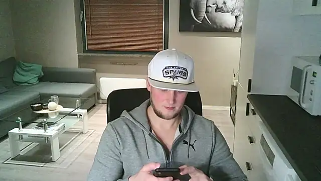 Dartanjanas13 online show from November 2025 05:28:01 PM