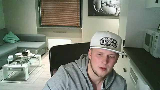 Dartanjanas13 online show from November 2025 05:17:02 PM