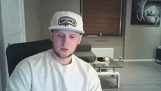 Snapshot of Dartanjanas13 chatting on September 2025 08:05:01 PM Dartanjanas13 online show from September 2025 08:05:01 PM
