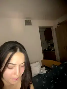 Snapshot of Bella__Booty chatting on November 2025 10:36:02 PM Bella Booty online show from November 2025 10:36:02 PM